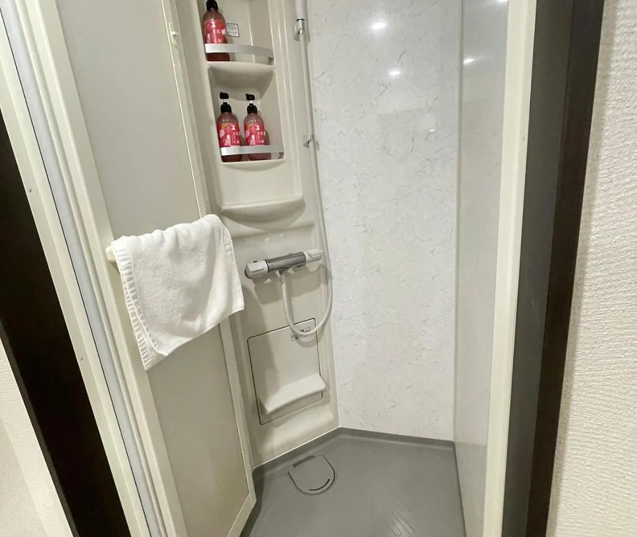 Colon Hotel 可能文旅 Tokyo 2*,  Japan